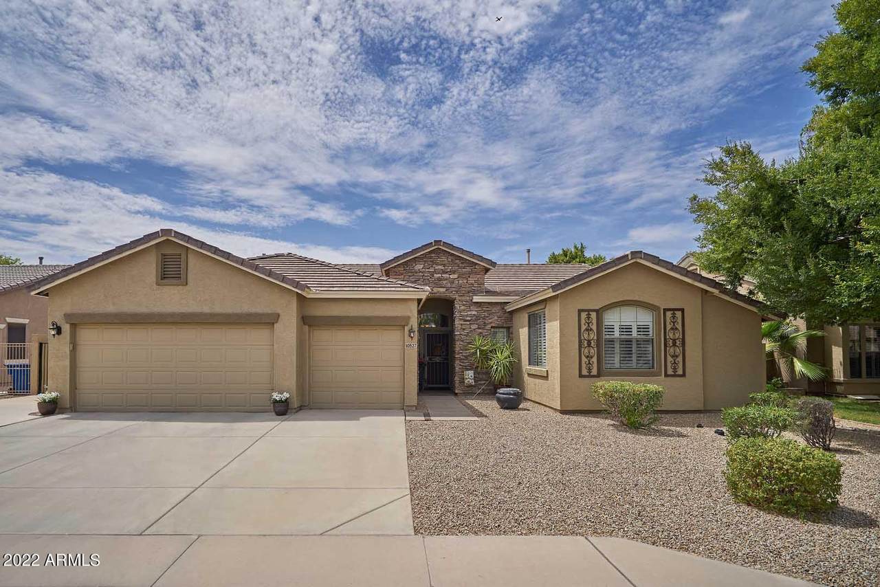 10527 Medina Avenue - Photo 1