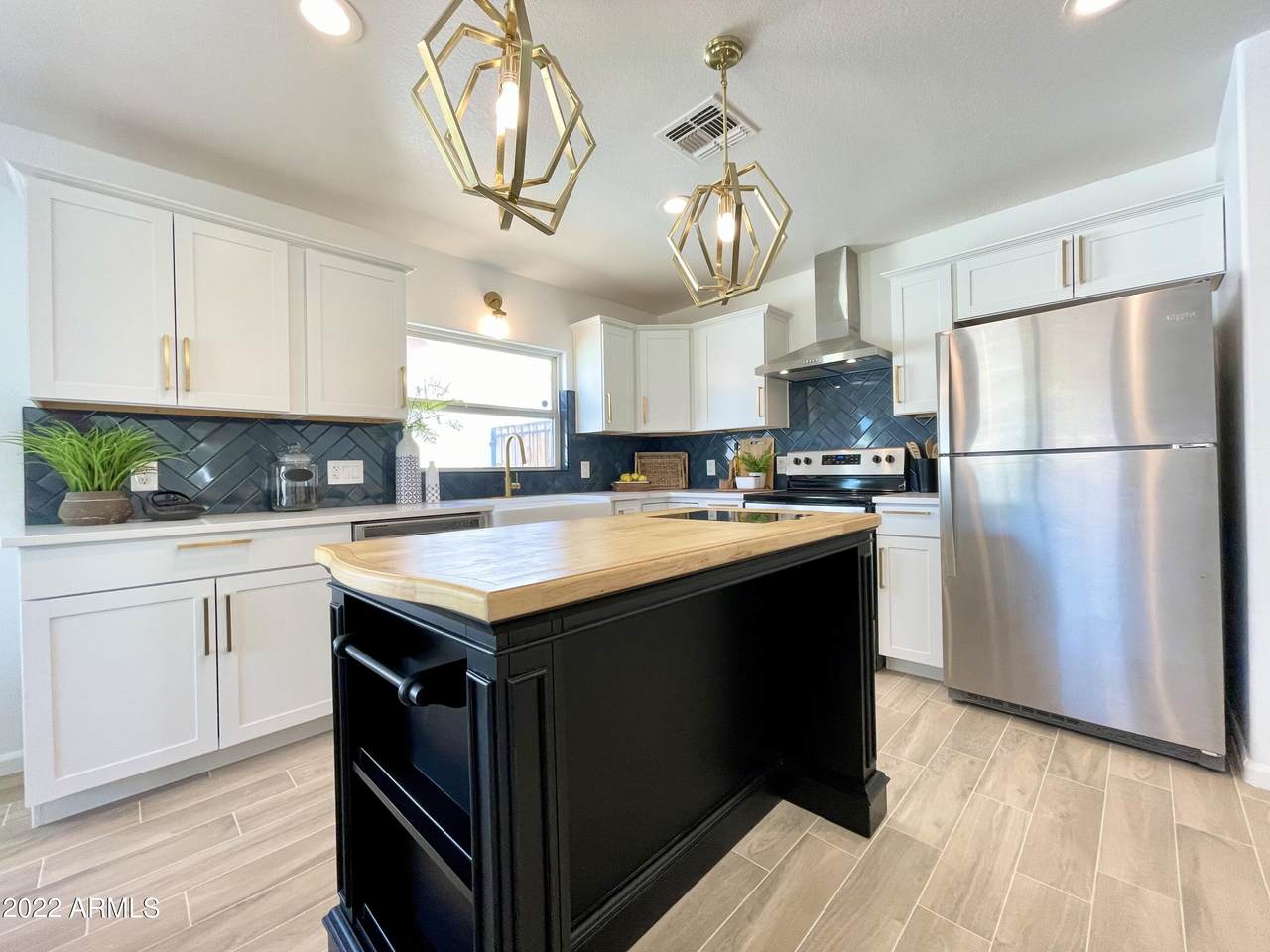 1534 Pierce Street - Photo 1