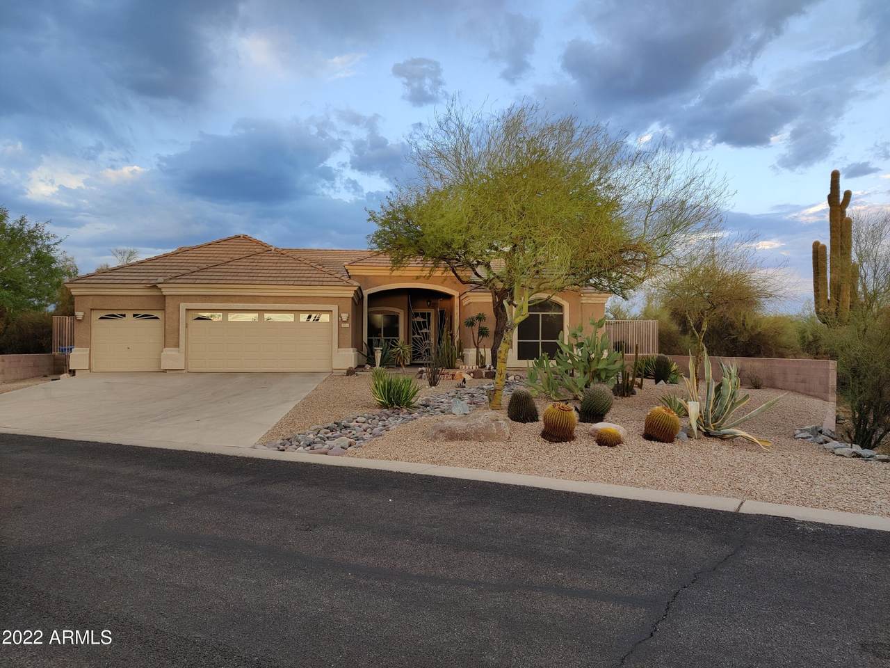 33215 50th Street - Photo 1