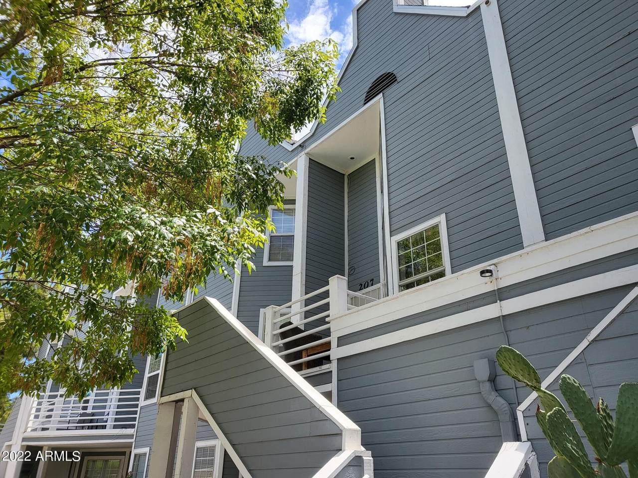 1505 Center Street - Photo 1