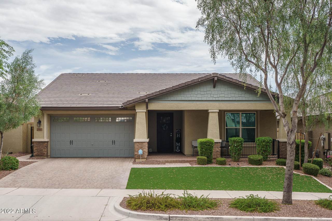 2707 Acacia Way - Photo 1