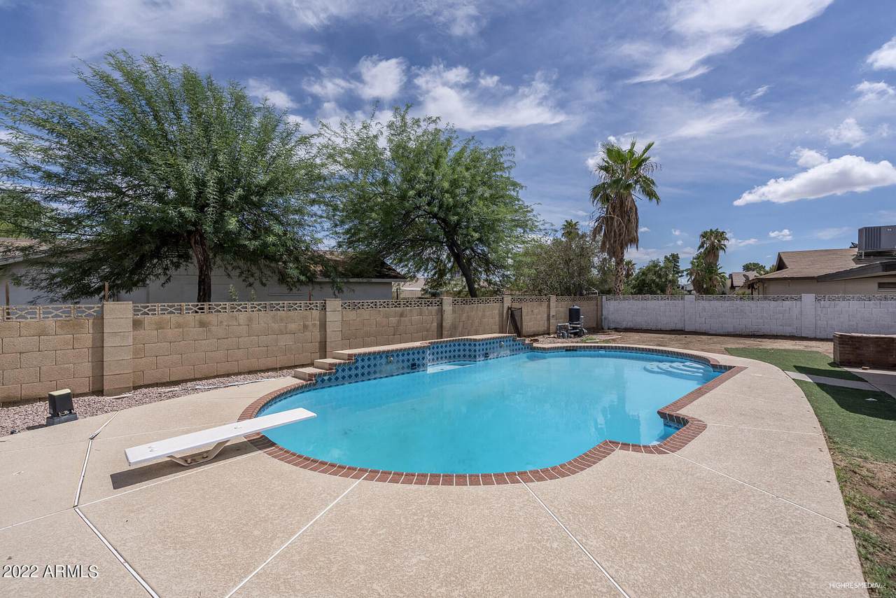 1314 Glade Circle - Photo 1