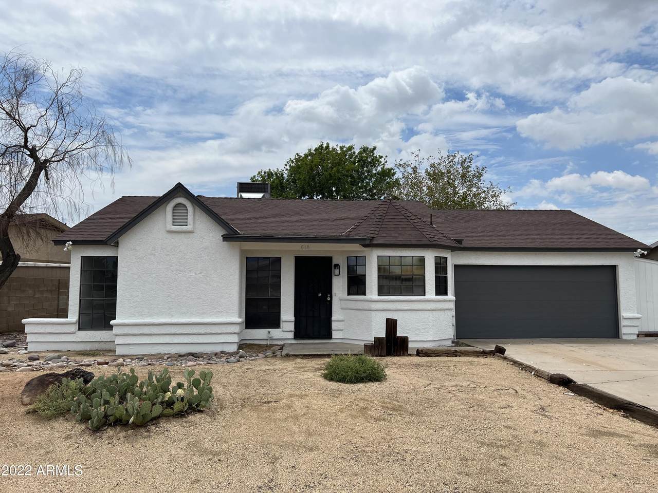 618 61ST Avenue - Photo 1