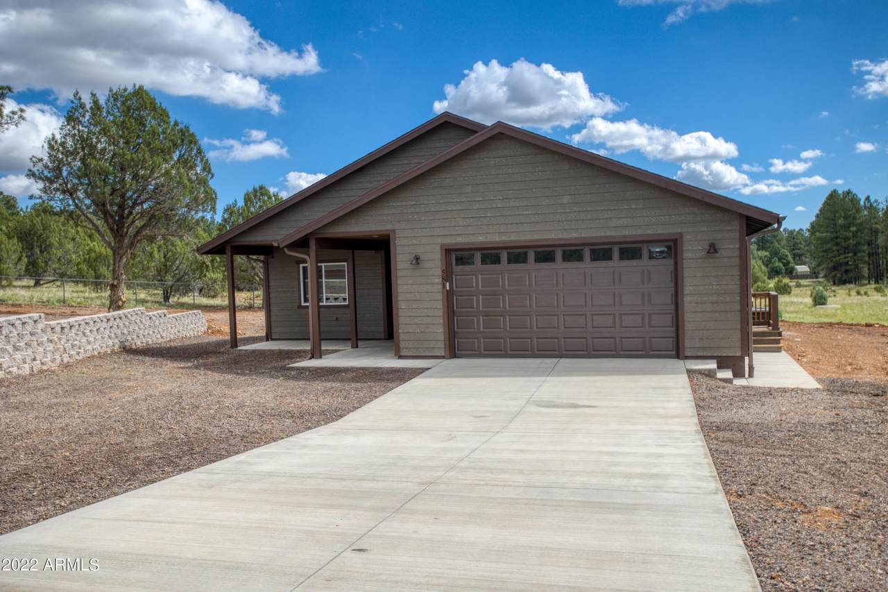 581 Angelas Place - Photo 1