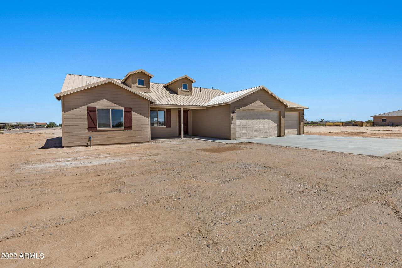 2262 Sims Place - Photo 1