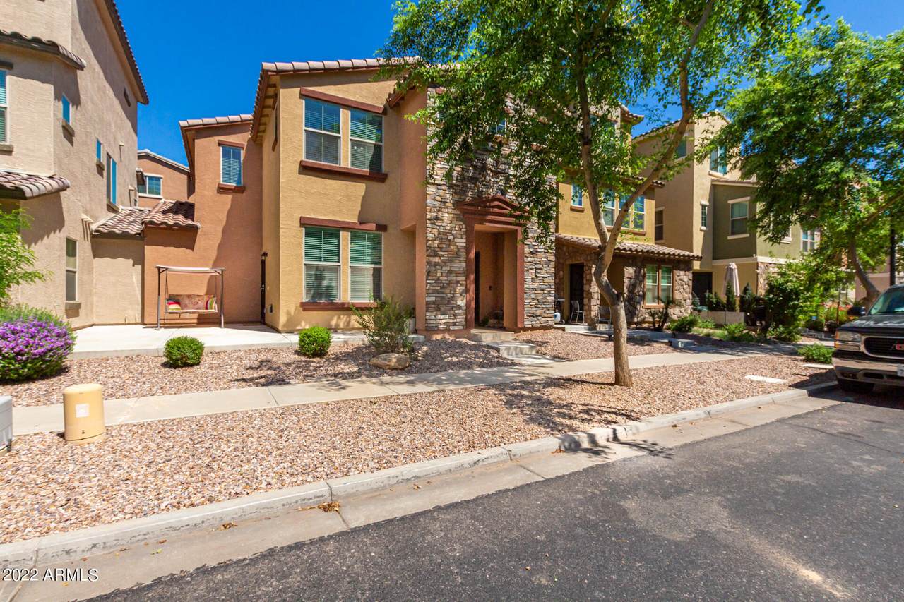 2023 77TH Lane - Photo 1