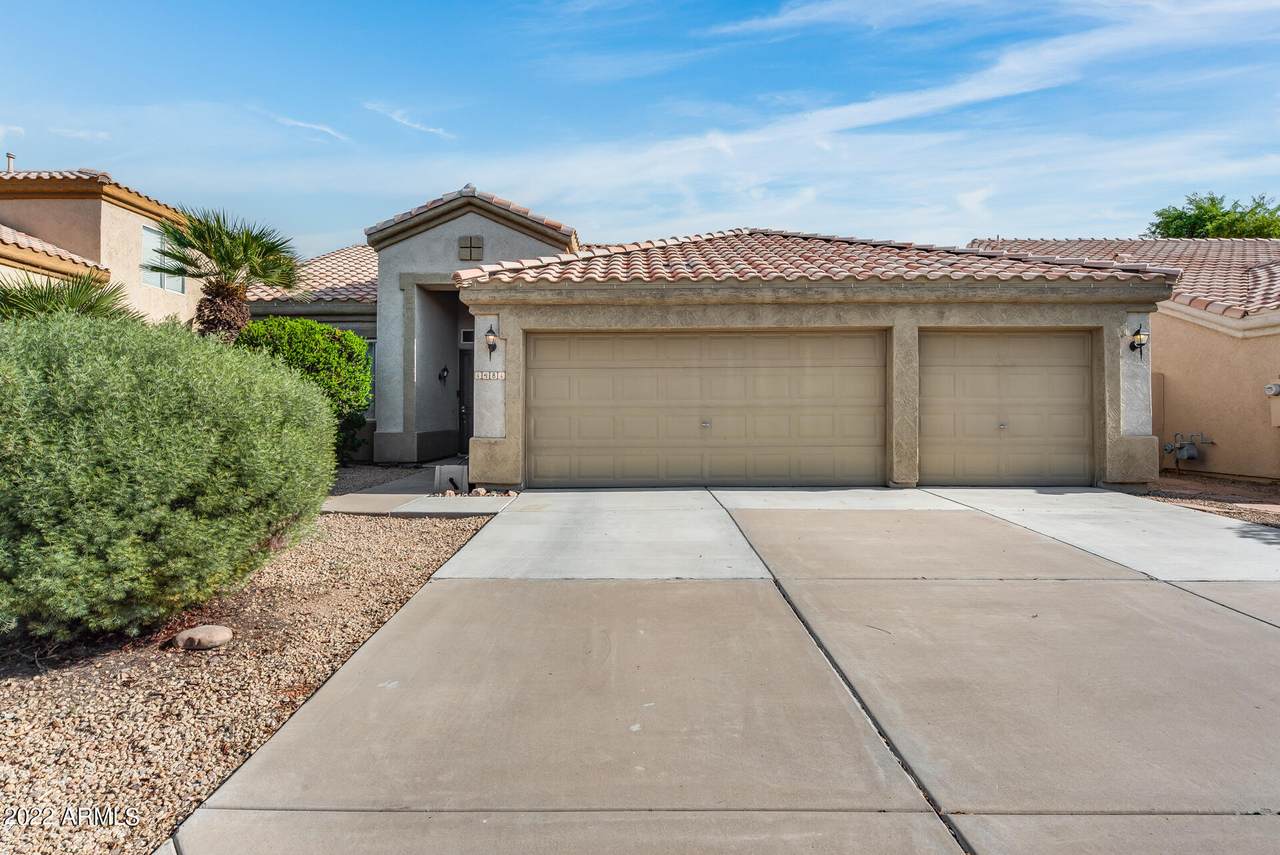 1481 Chilton Avenue - Photo 1