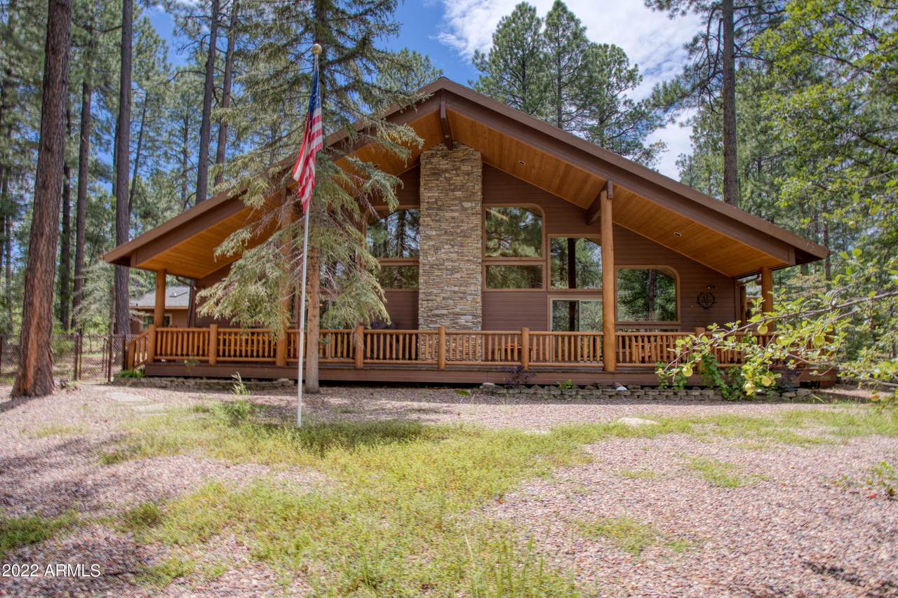 3133 Woodpecker Lane - Photo 1