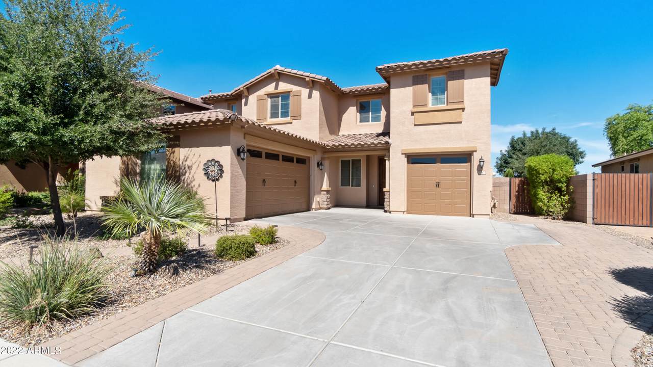5747 Parkcrest Street - Photo 1