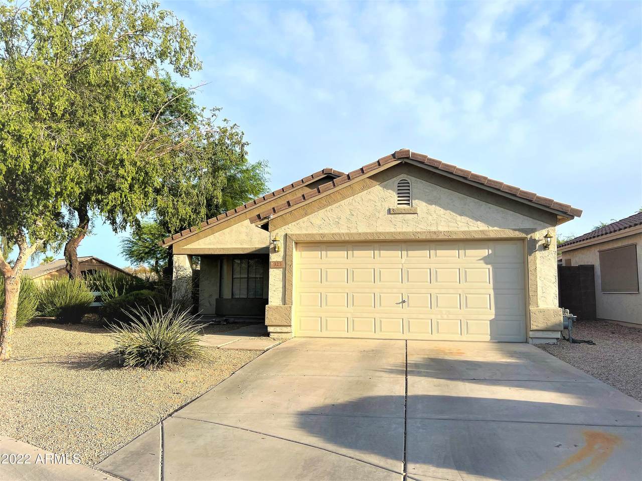 323 Senna Way - Photo 1