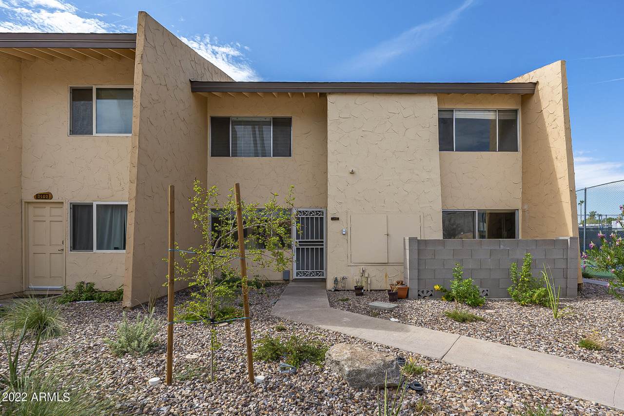 8055 Thomas Road - Photo 1