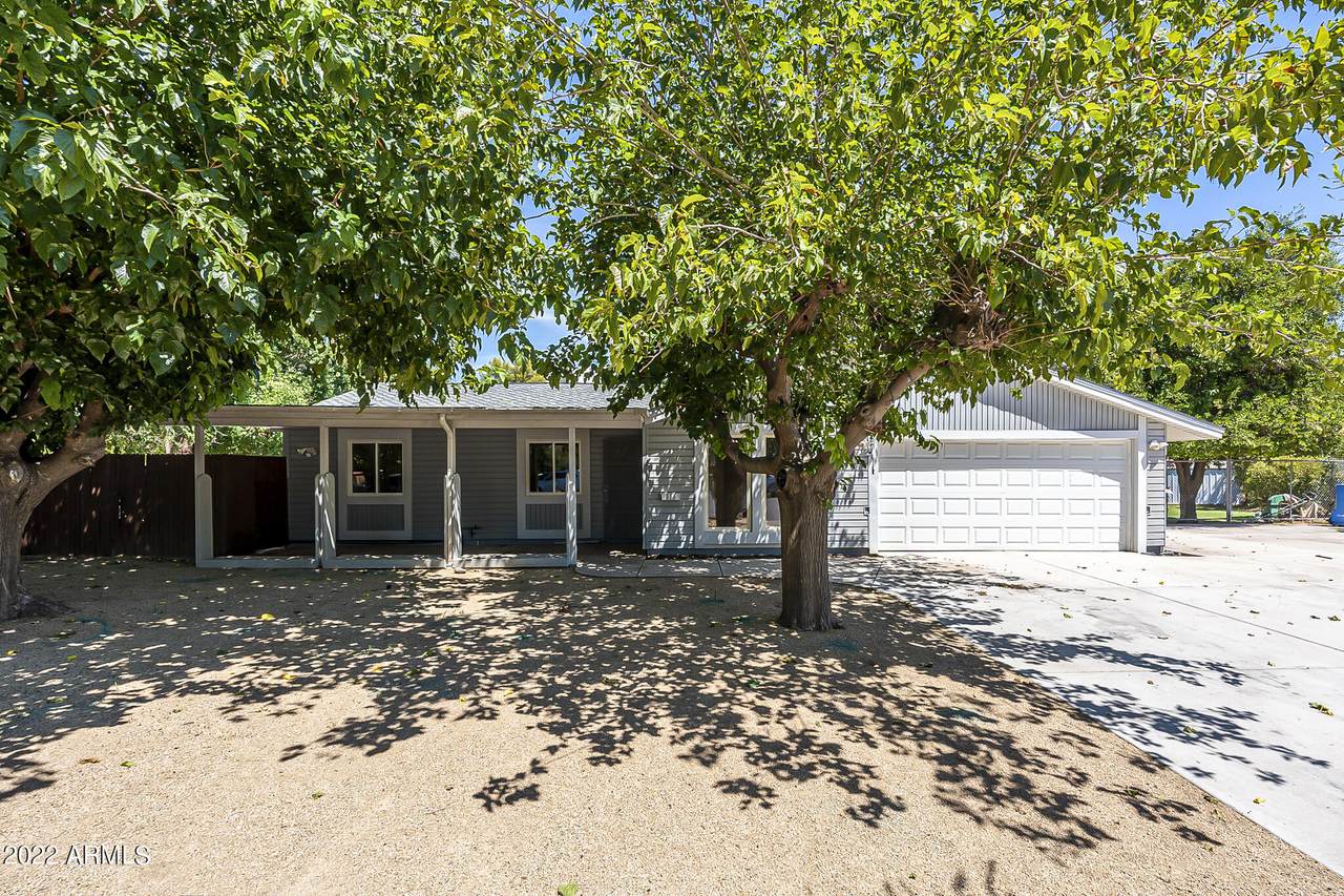 416 Harvard Avenue - Photo 1