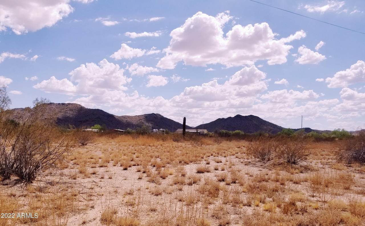 56911 Papago Road - Photo 1