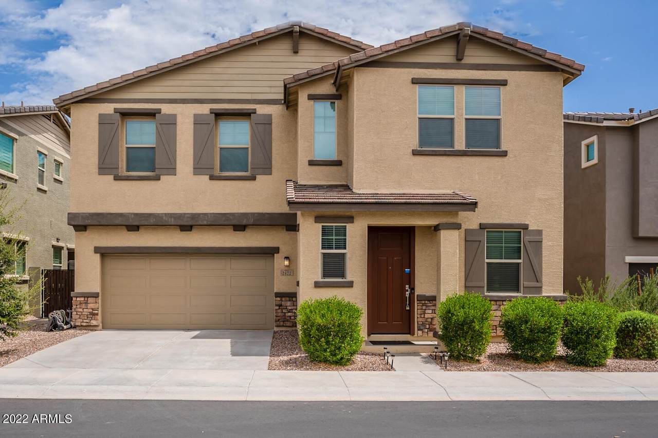 2821 Luther - Photo 1