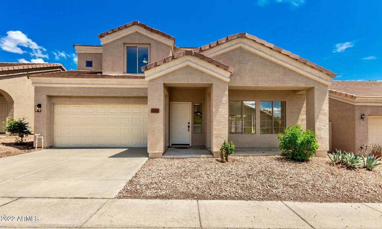 1153 Steele - Photo 1