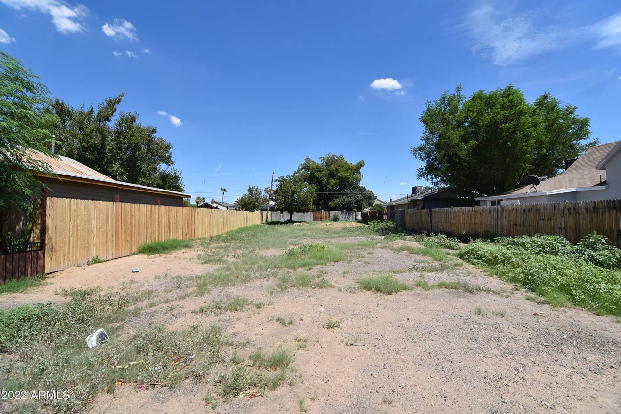 7111 56TH Avenue - Photo 1