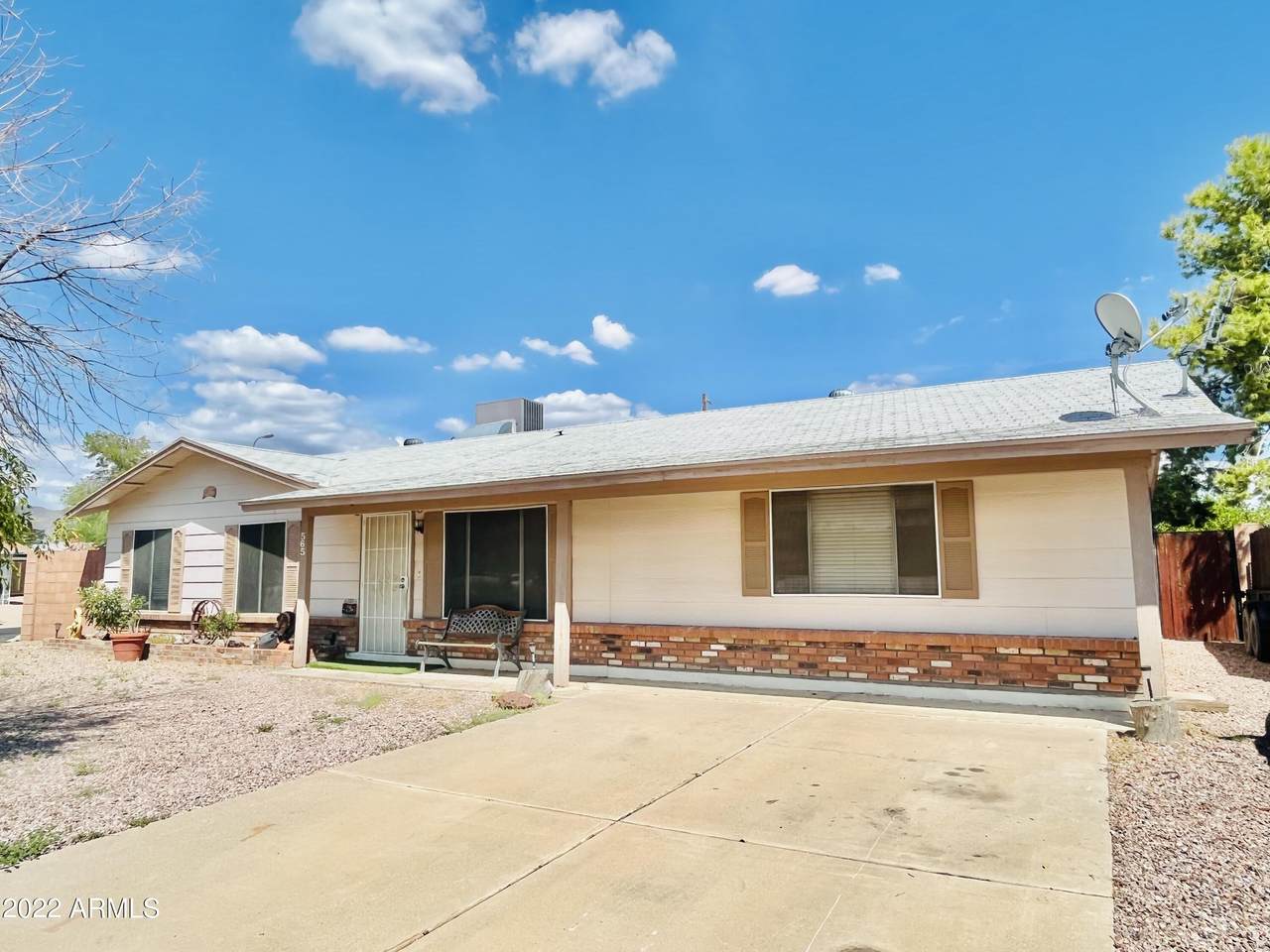 565 95TH Circle - Photo 1