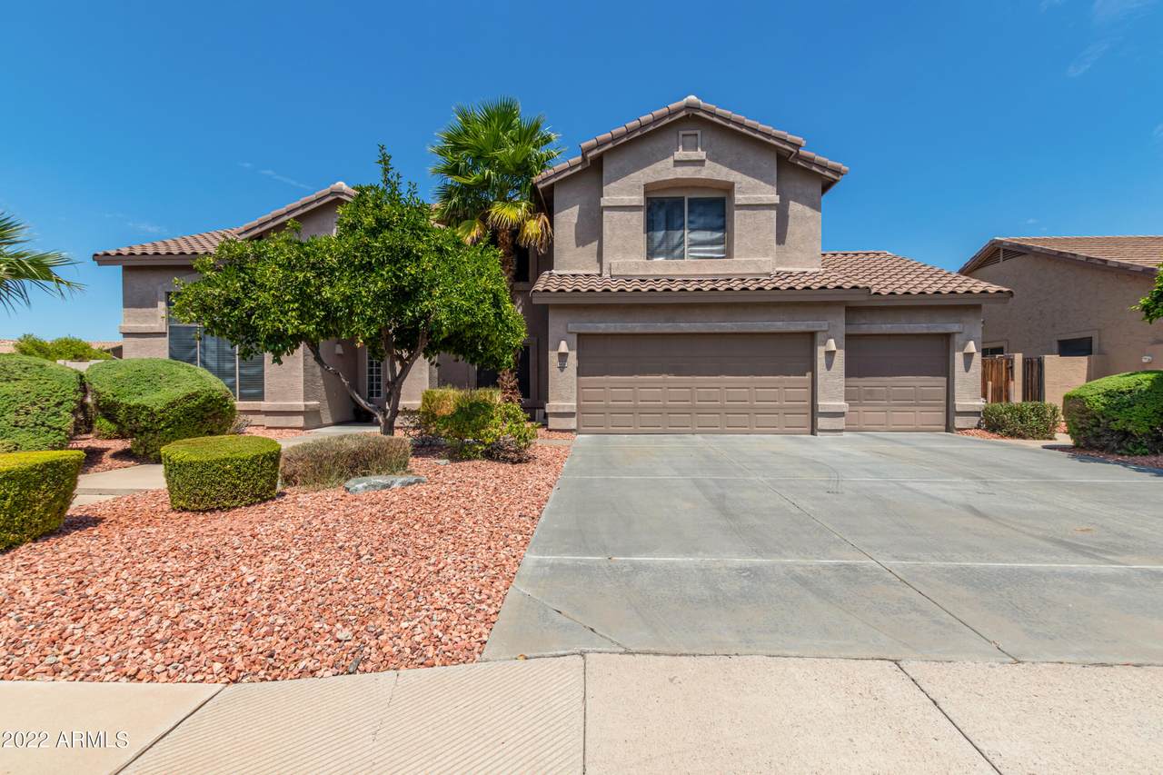 4430 Des Moines Street - Photo 1