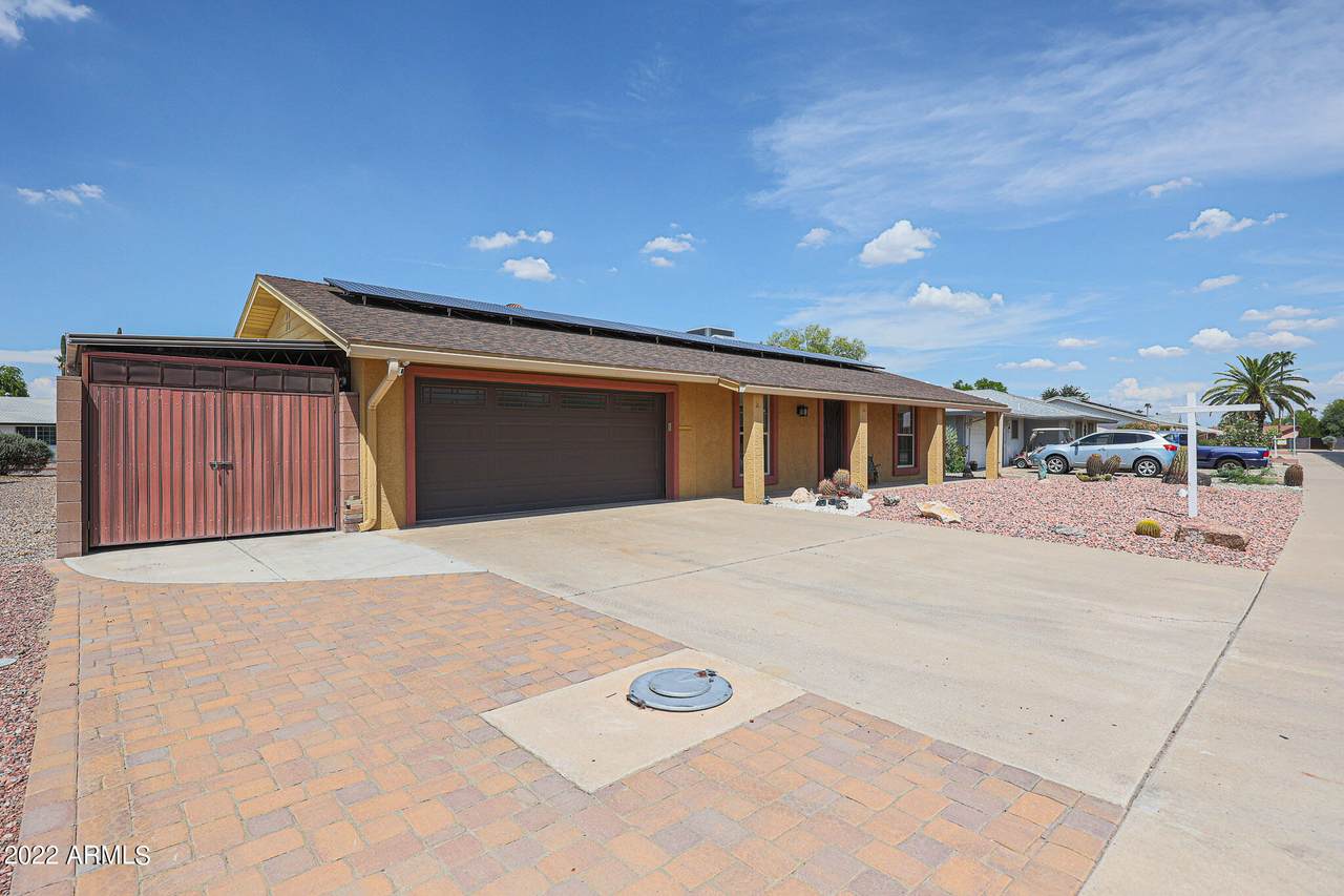 10410 Caron Drive - Photo 1