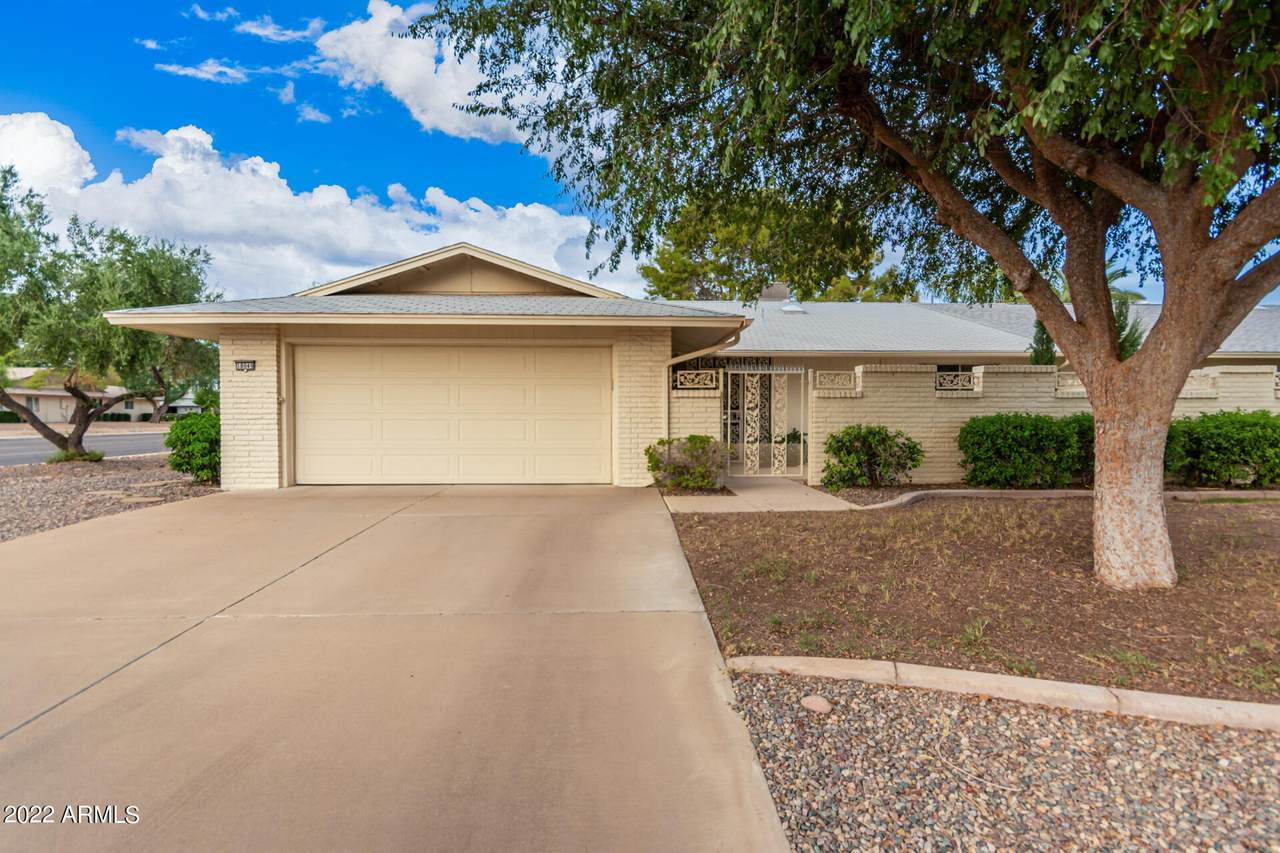 18049 Desert Glen Drive - Photo 1