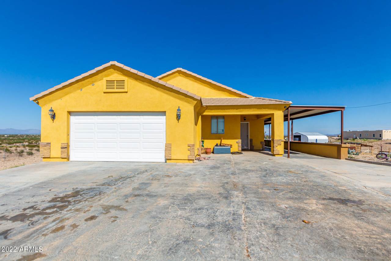 10315 351ST Avenue - Photo 1