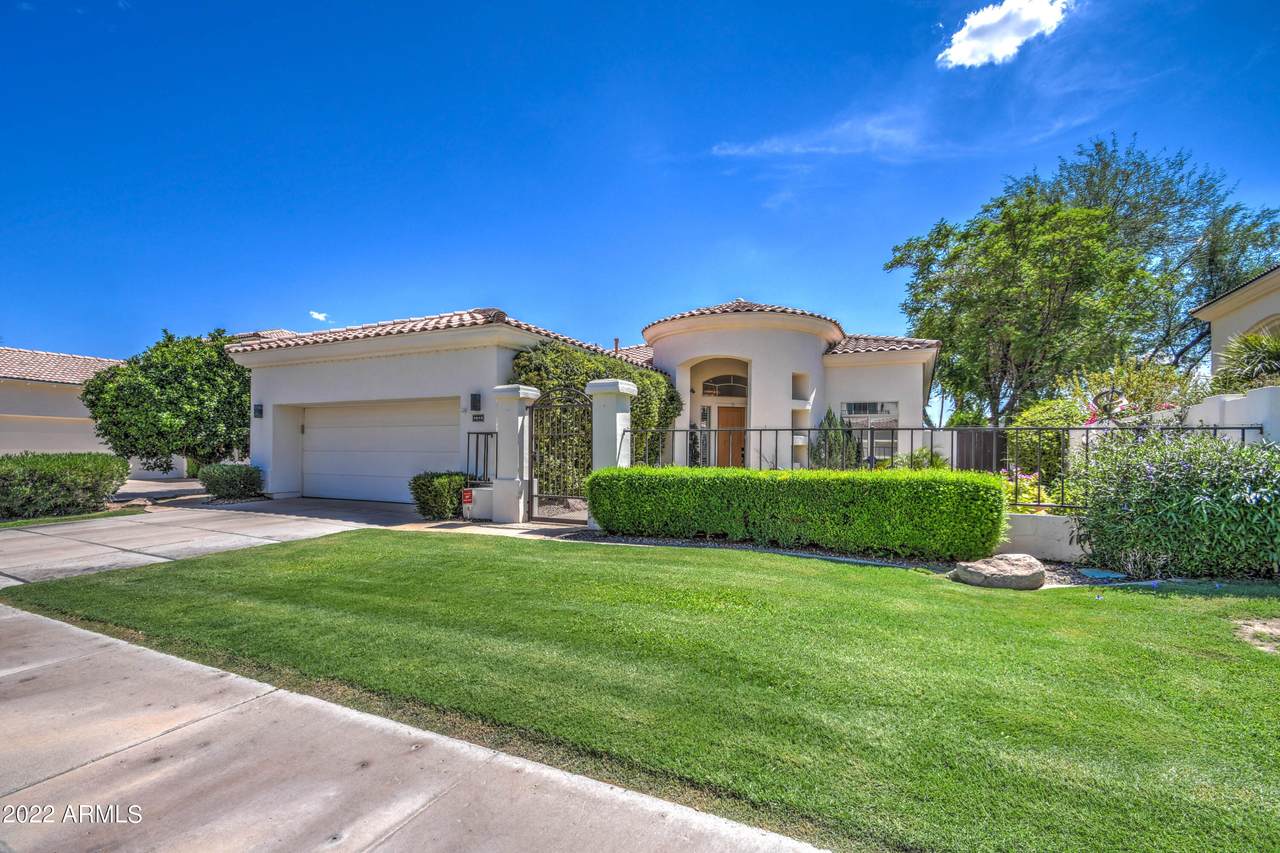 7613 Sierra Vista Drive - Photo 1