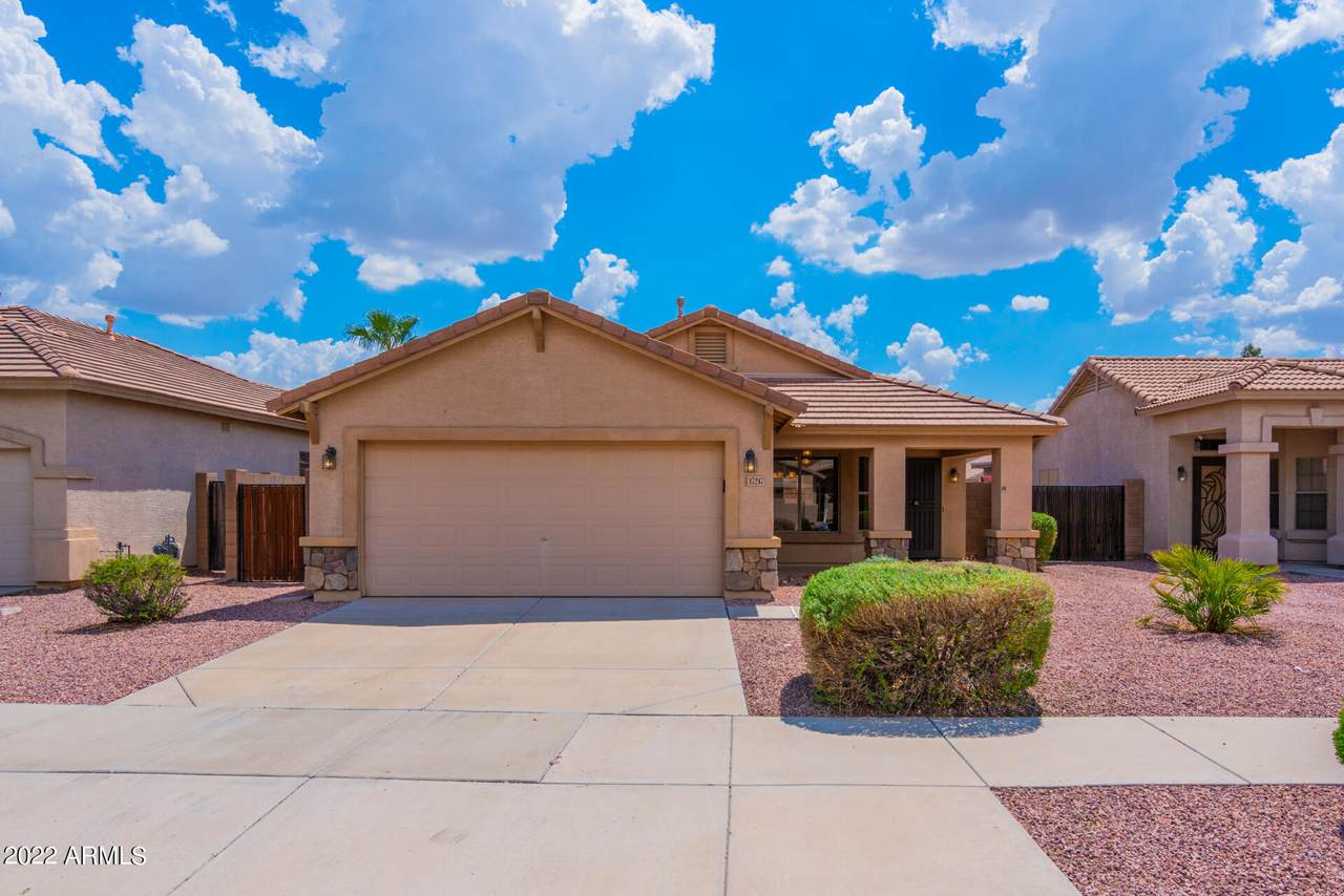 17247 Elaine Drive - Photo 1