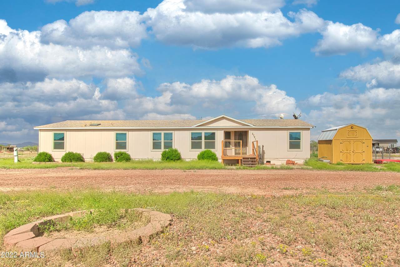 2721 Saddle Mountain Road - Photo 1
