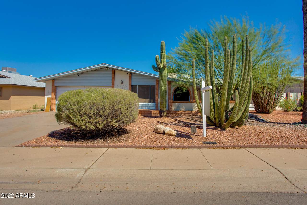 2112 Greenway Drive - Photo 1