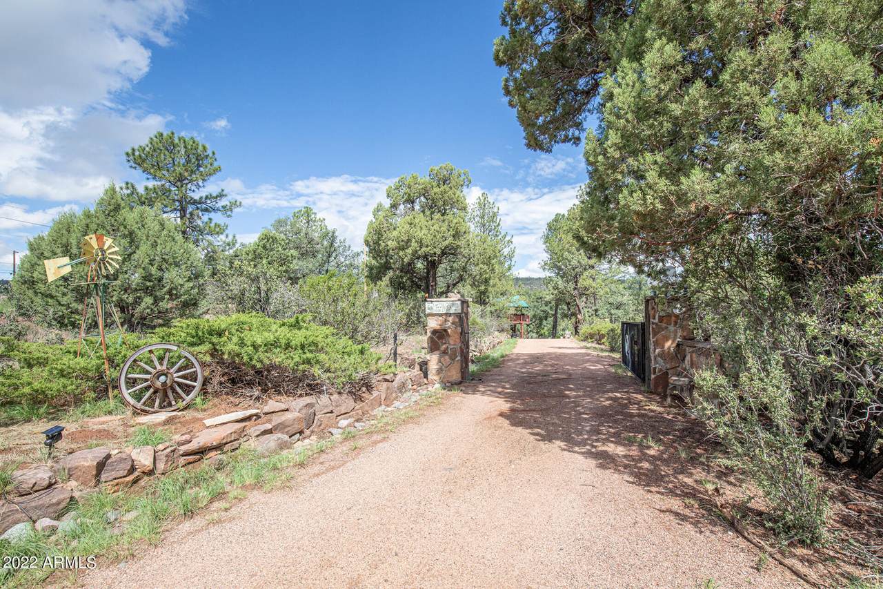 8218 Ralls Drive - Photo 1