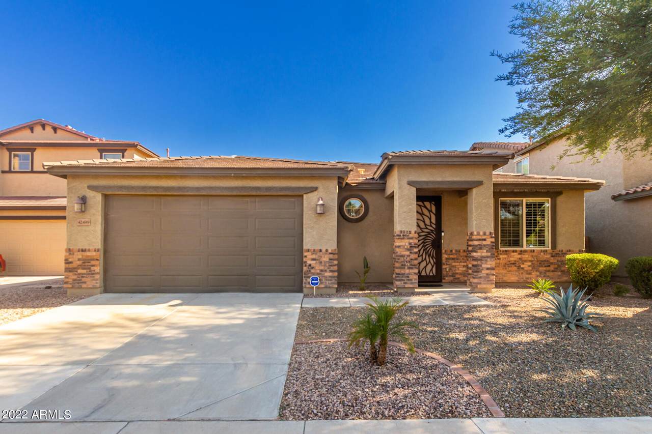 42499 Corvalis Lane - Photo 1