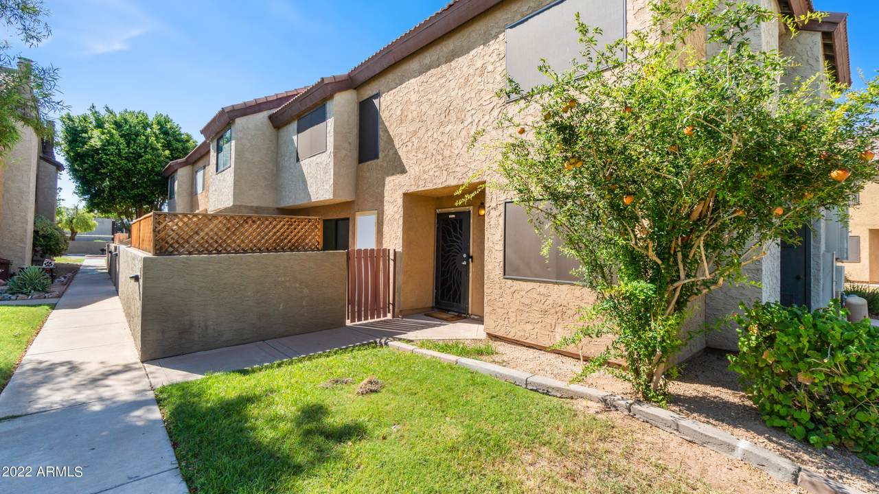 2121 Pennington Street - Photo 1