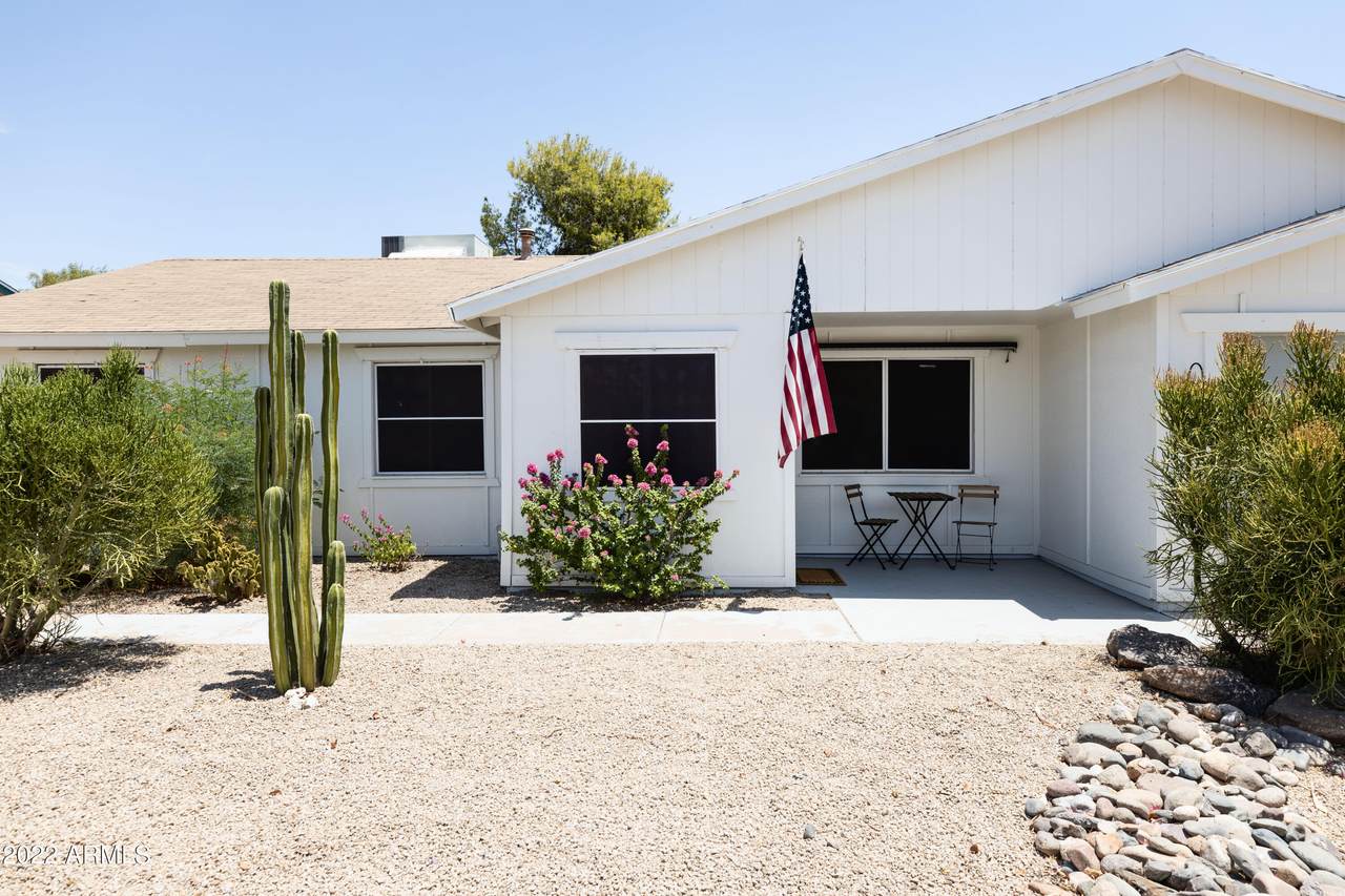 14433 37th Street - Photo 1