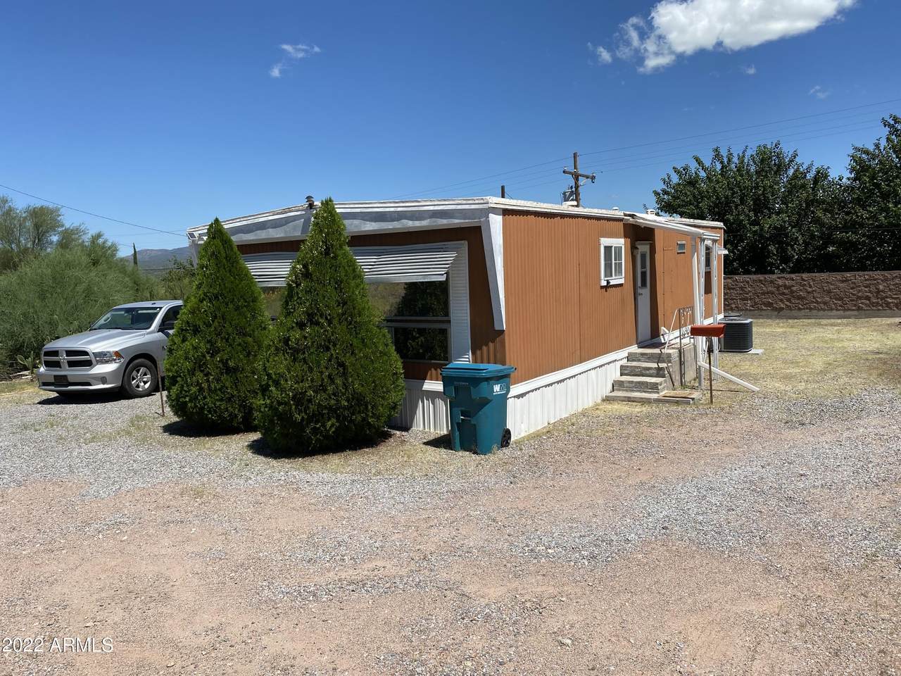 411 Hetzel Avenue - Photo 1
