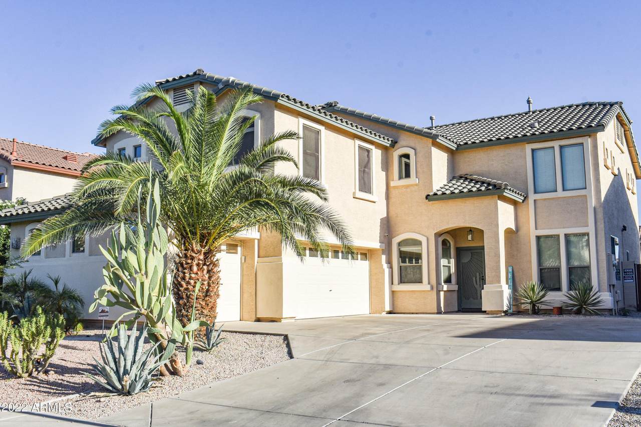 4807 Samantha Way - Photo 1