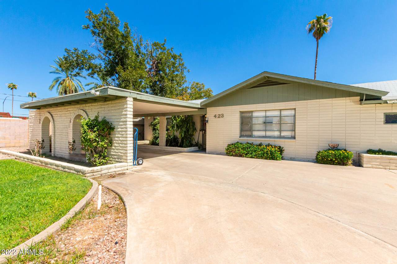 423 Barkley - Photo 1