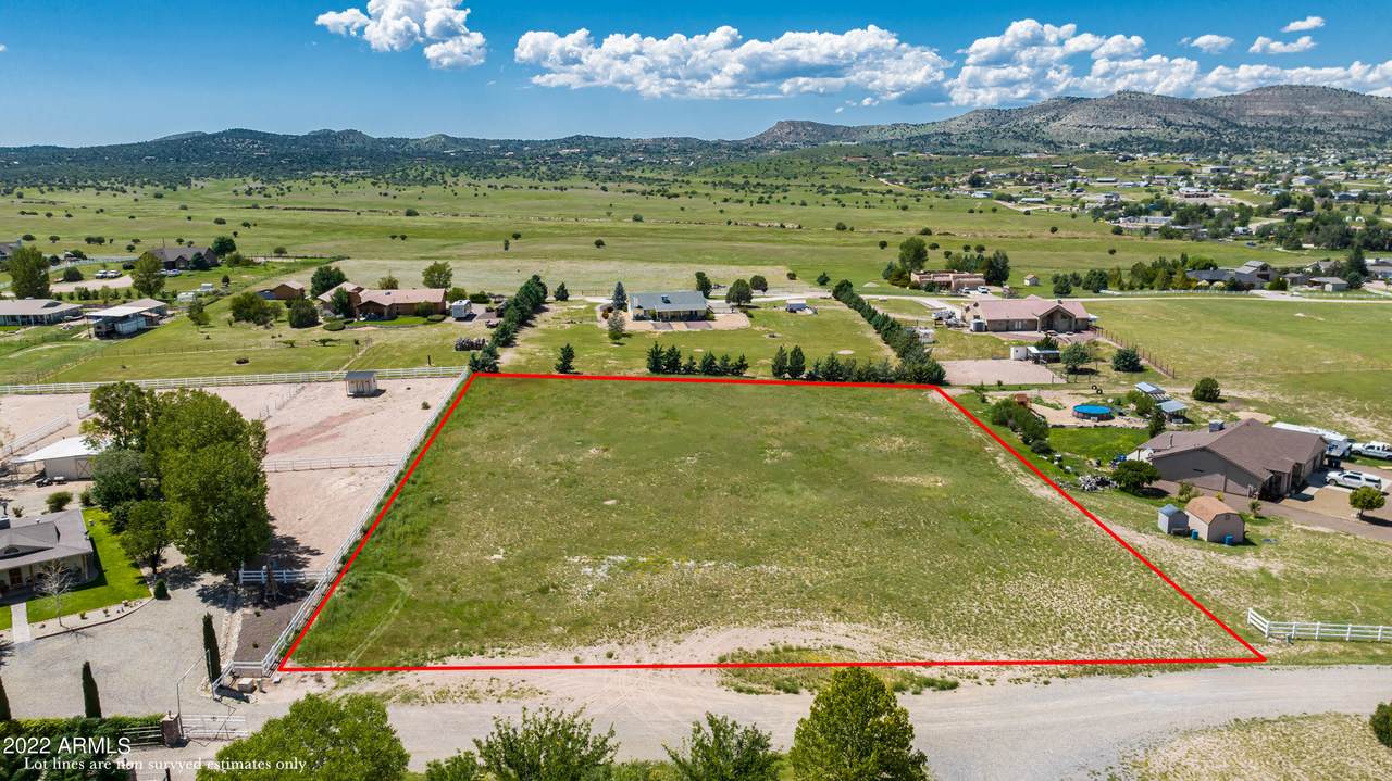 1850 Sunrise Circle - Photo 1