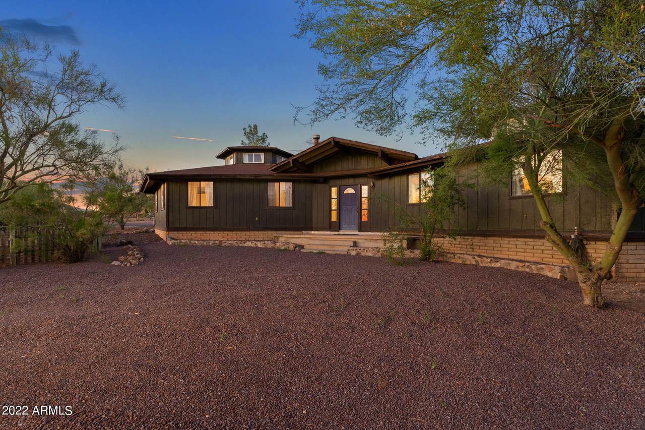 45431 6th Street - Photo 1