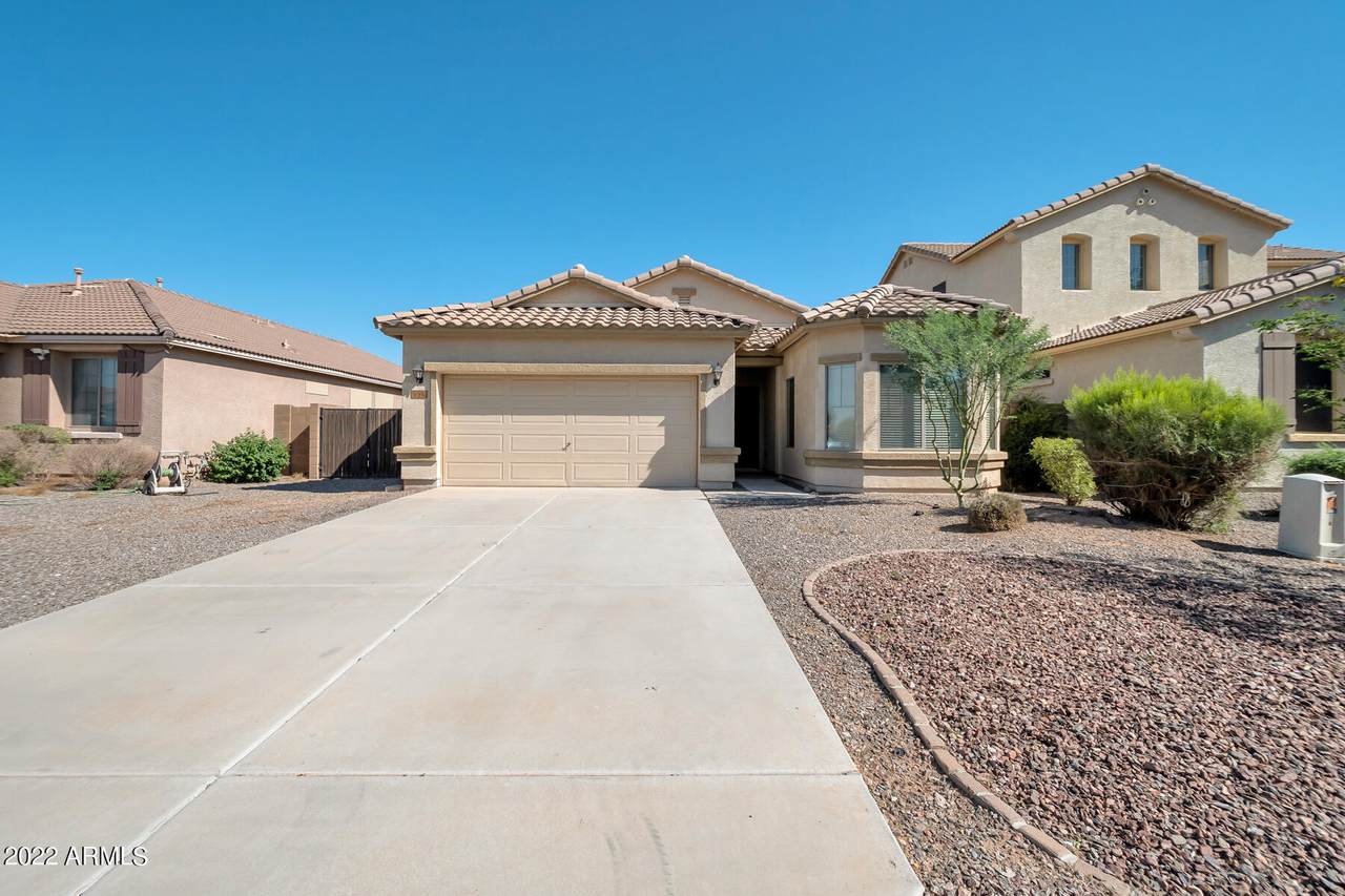 120 Dana Drive - Photo 1