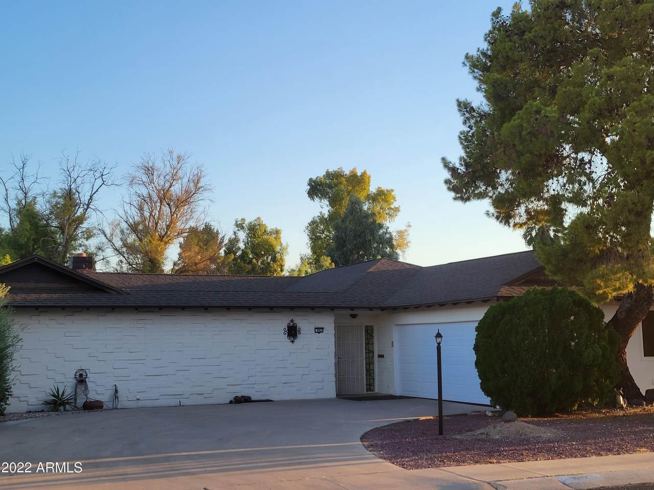 9933 Ironwood Drive - Photo 1