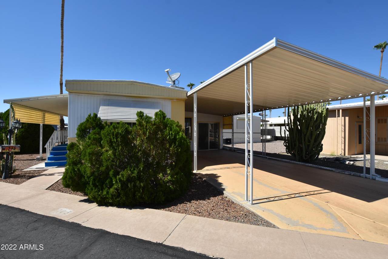 4065 University Drive - Photo 1