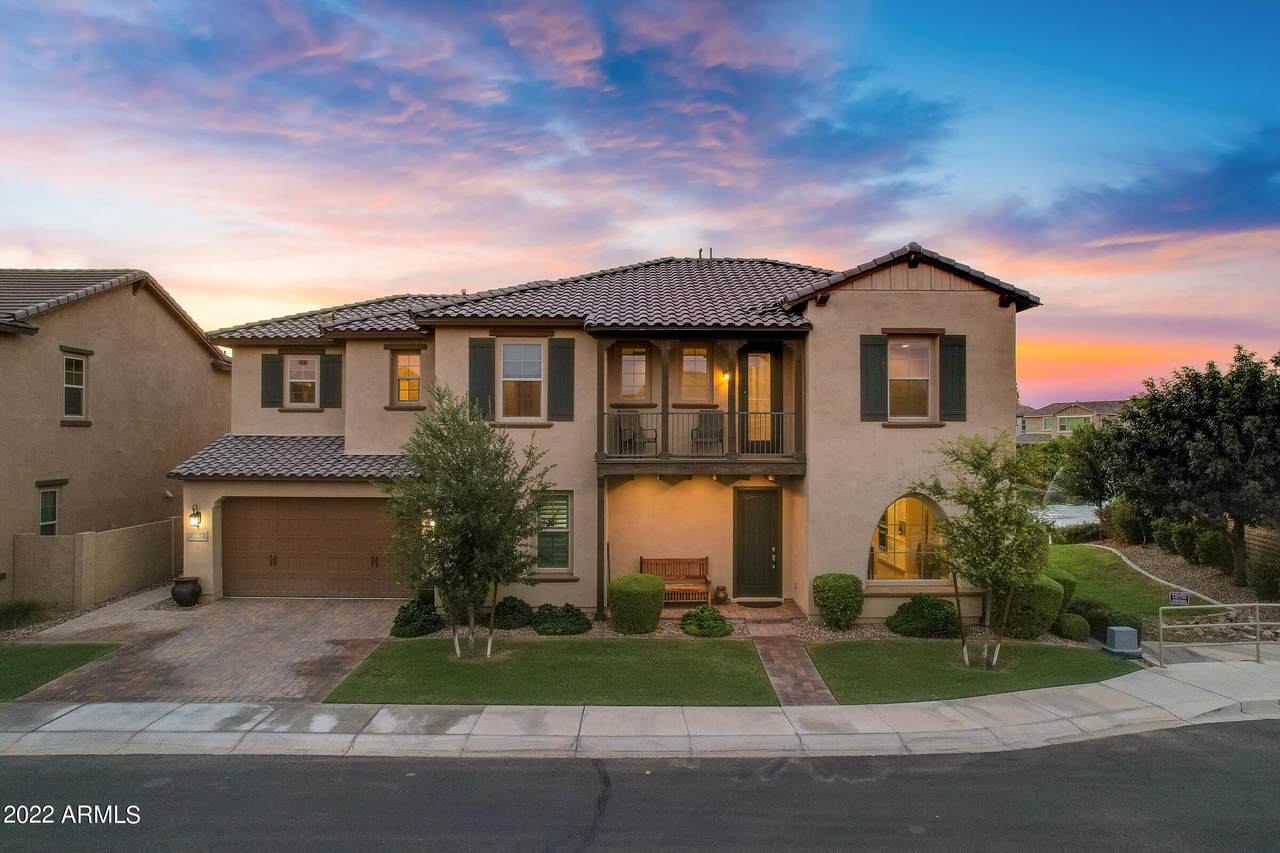 4262 Gardenia Drive - Photo 1