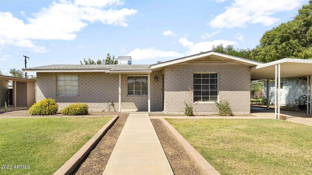 1938 Weldon Avenue - Photo 1