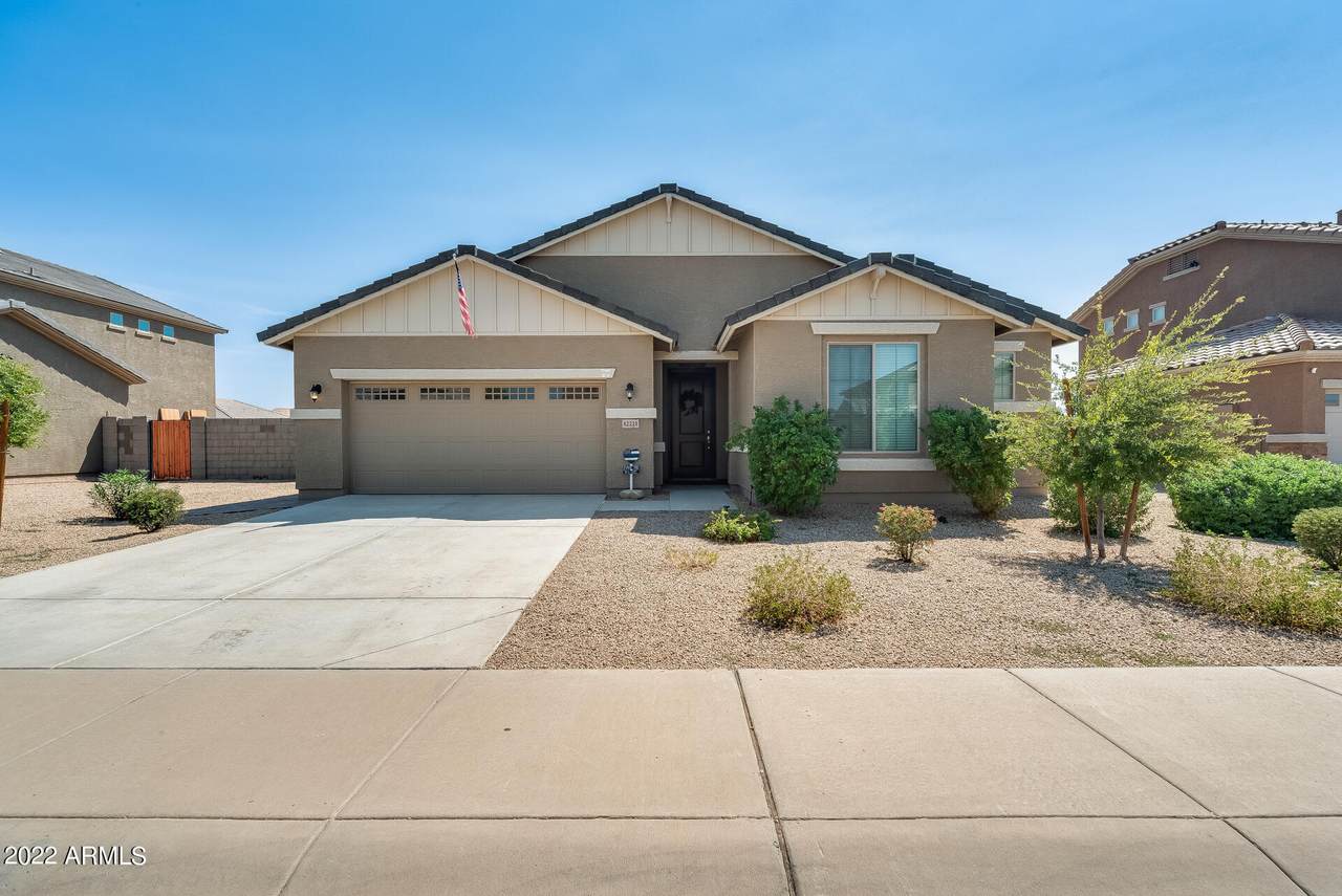 12221 Bohne Street - Photo 1