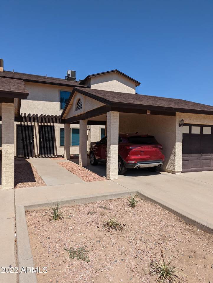 306 Ludlow Drive - Photo 1