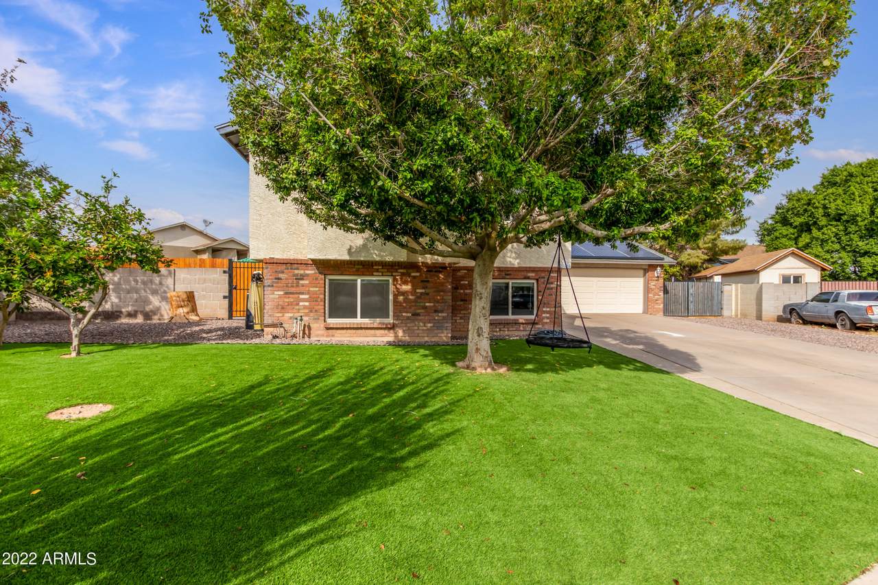 739 Racine Circle - Photo 1