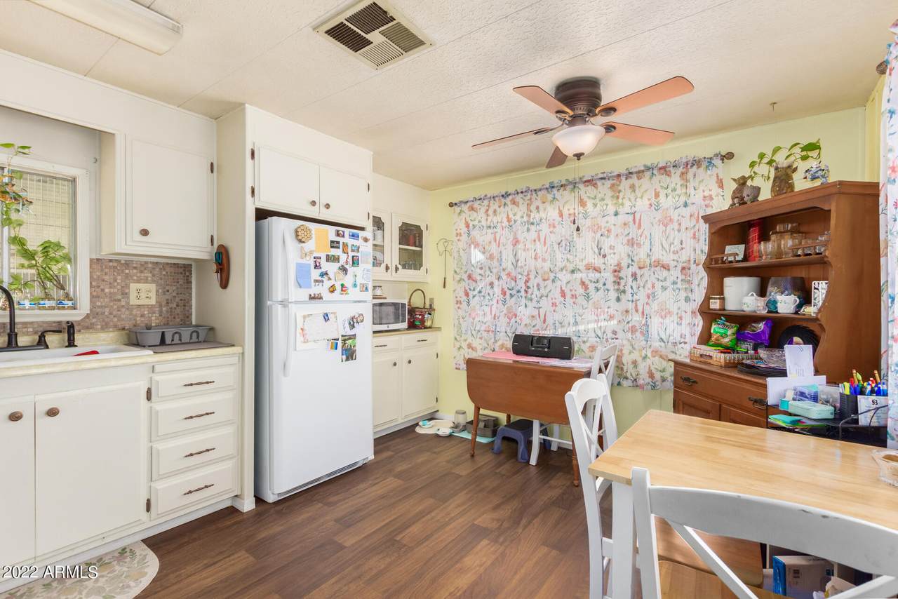 2050 Dunlap Avenue - Photo 1