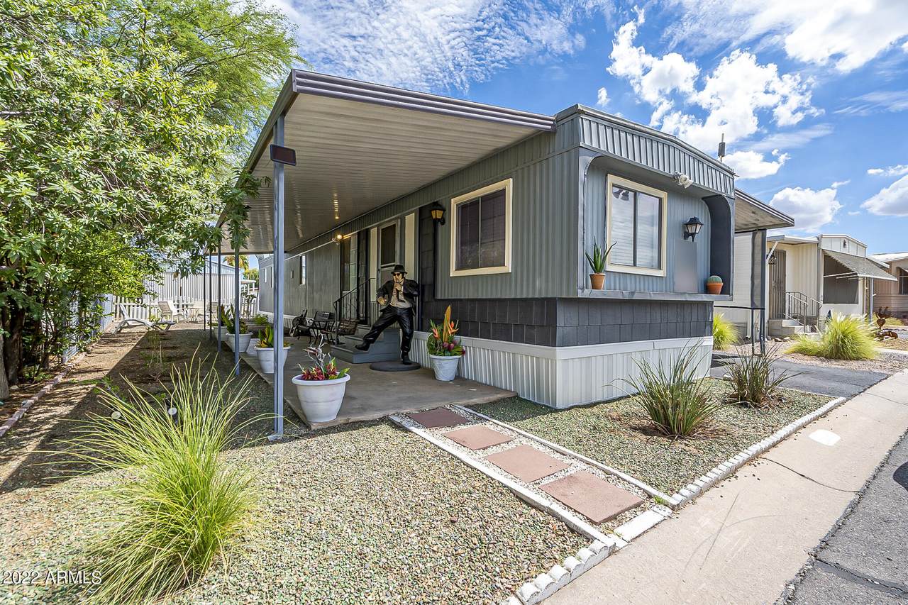 2609 Southern Avenue - Photo 1