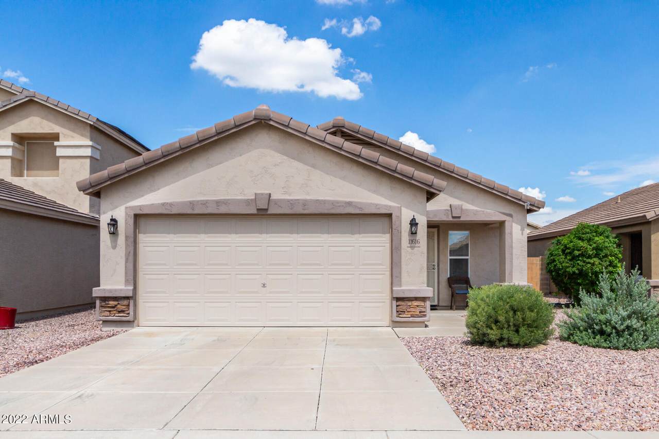 11616 Vogel Avenue - Photo 1