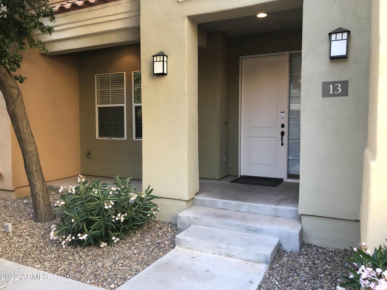 121 California Street - Photo 1